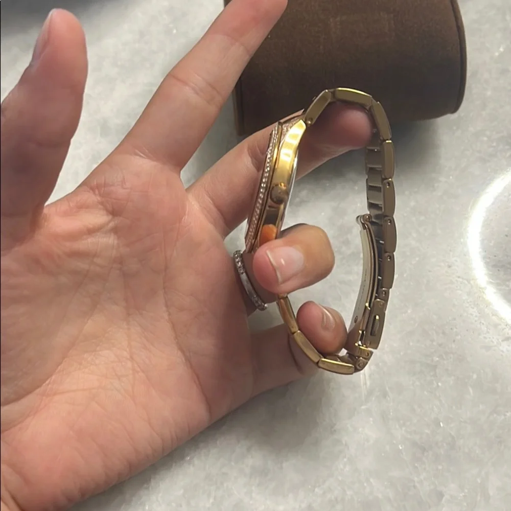 Rose gold Michael knots watch with original tags - Picture 3 of 5